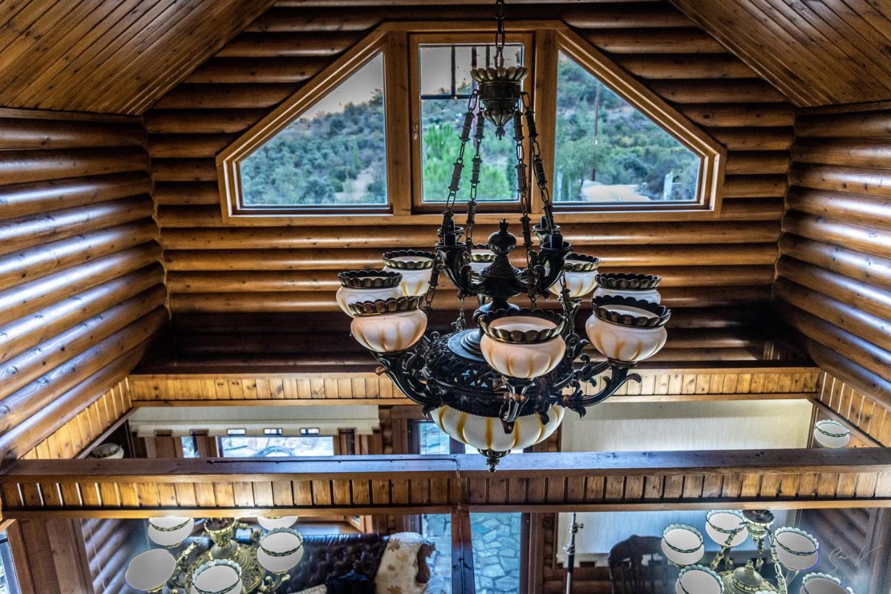 *2 Bdr Log House /Mountains/Queen Bed/Fireplace Gúri Kültér fotó