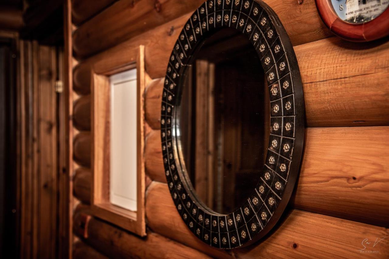 *2 Bdr Log House /Mountains/Queen Bed/Fireplace Gúri Kültér fotó
