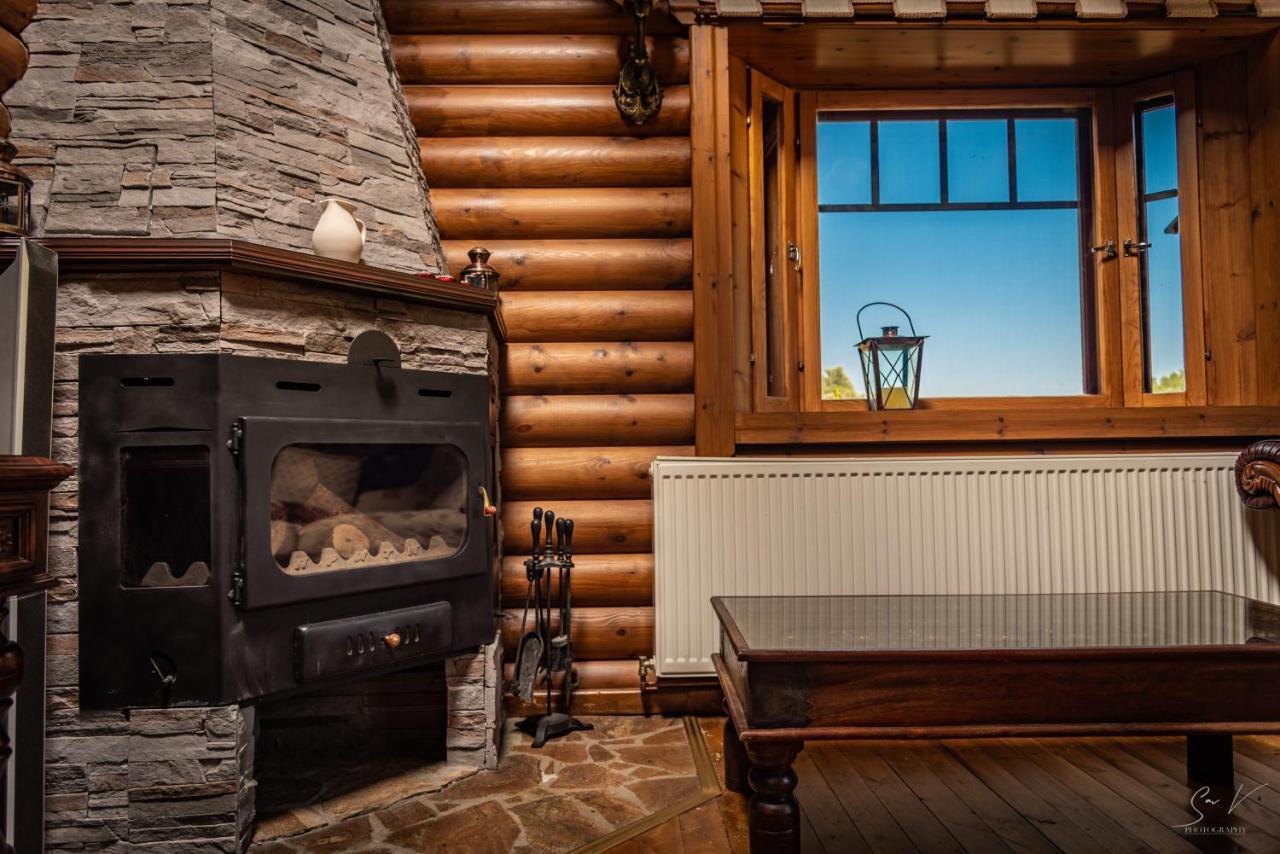 *2 Bdr Log House /Mountains/Queen Bed/Fireplace Gúri Kültér fotó